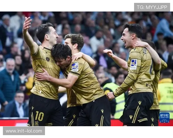 皇家马德里4-1大胜皇家社会豪取联赛八连胜,维尼修斯梅开二度 皇家马德里4-1大胜皇家社会豪取联赛八连胜,维尼修斯梅开二度