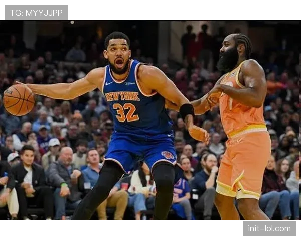 战报：尼克斯击败骑士，取胜关键在于限制对手快攻得分仅为6分